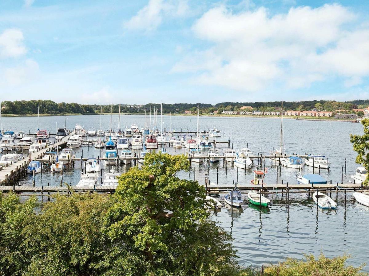 6 Person Holiday Home On A Holiday Park In Gråsten エクステリア 写真